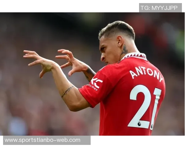 阿贾克斯宣布阿根廷U20国脚前锋卡里佐正式加盟合同至2030年